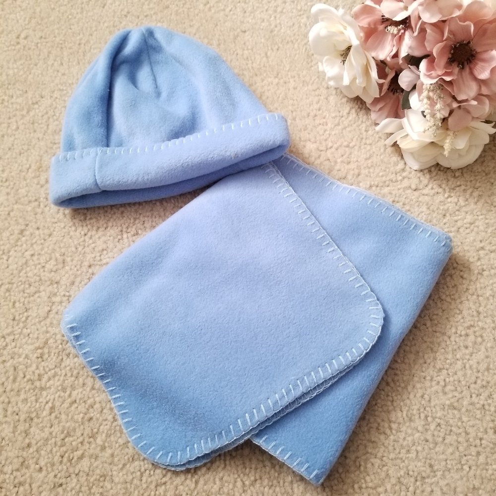 Bundle for $5 ❄ Light Blue Cozy Soft Blanket Hat and Scarf